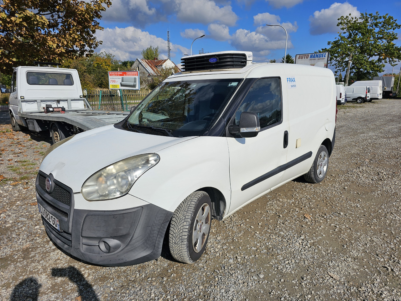 Fiat Doblo chlodnia mroznia carrier +230v - 18 C euro5 - Komercauto refrižerators: foto 3 Fiat Doblo chlodnia mroznia carrier +230v - 18 C euro5 - Komercauto refrižerators: foto 3