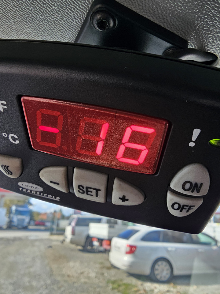 Fiat Doblo chlodnia mroznia carrier +230v - 18 C euro5 - Komercauto refrižerators: foto 5 Fiat Doblo chlodnia mroznia carrier +230v - 18 C euro5 - Komercauto refrižerators: foto 5