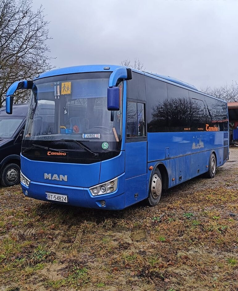MAN OTOKAR VECTIO 240S - Piepilsētas autobuss: foto 1 MAN OTOKAR VECTIO 240S - Piepilsētas autobuss: foto 1