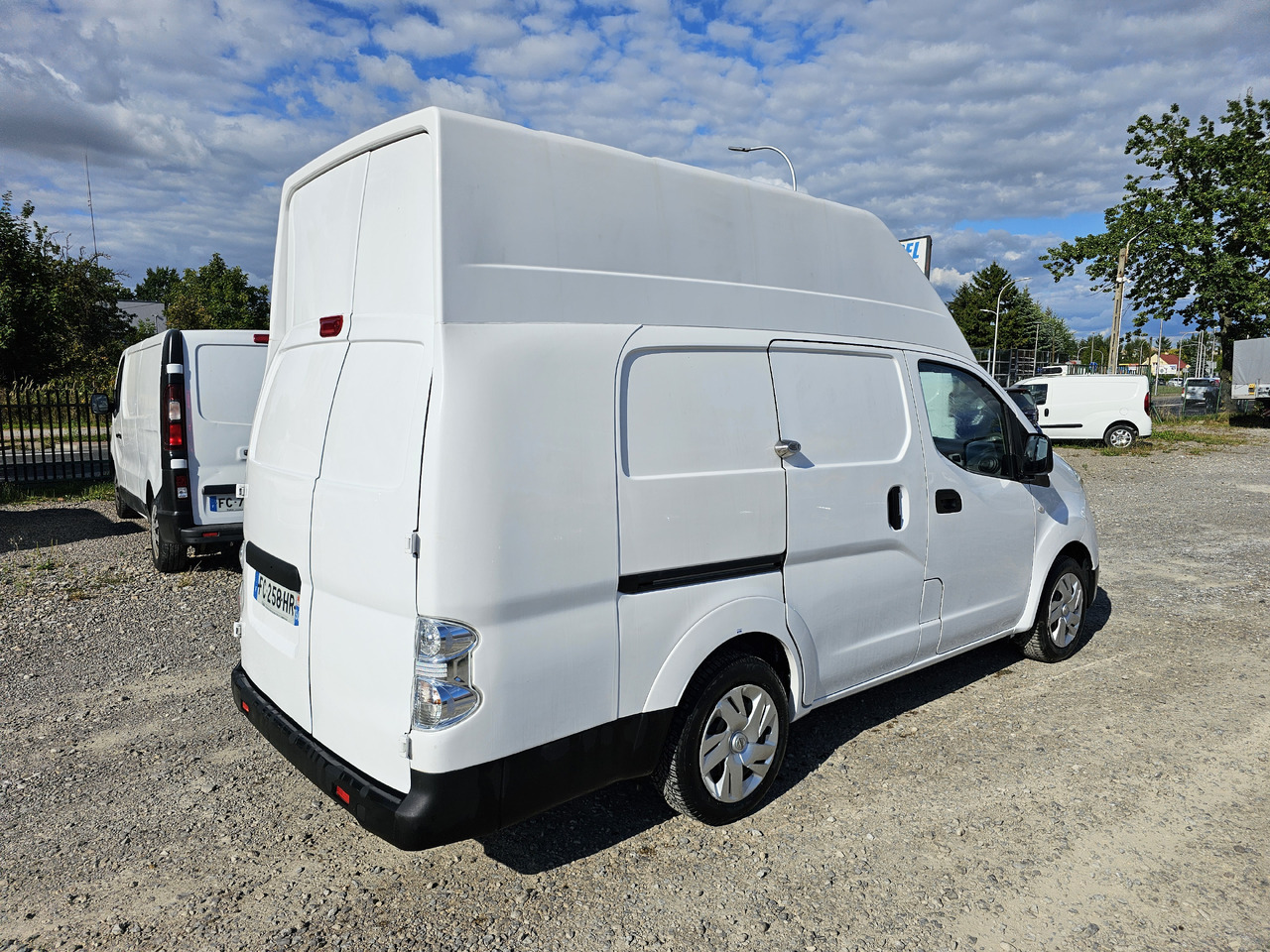 NISSAN E-NV200 ELEKTRYCZNY 40 KV 250 km KLIMA KAMERA - Mazs furgons, Elektriskais furgons: foto 4 NISSAN E-NV200 ELEKTRYCZNY 40 KV 250 km KLIMA KAMERA - Mazs furgons, Elektriskais furgons: foto 4