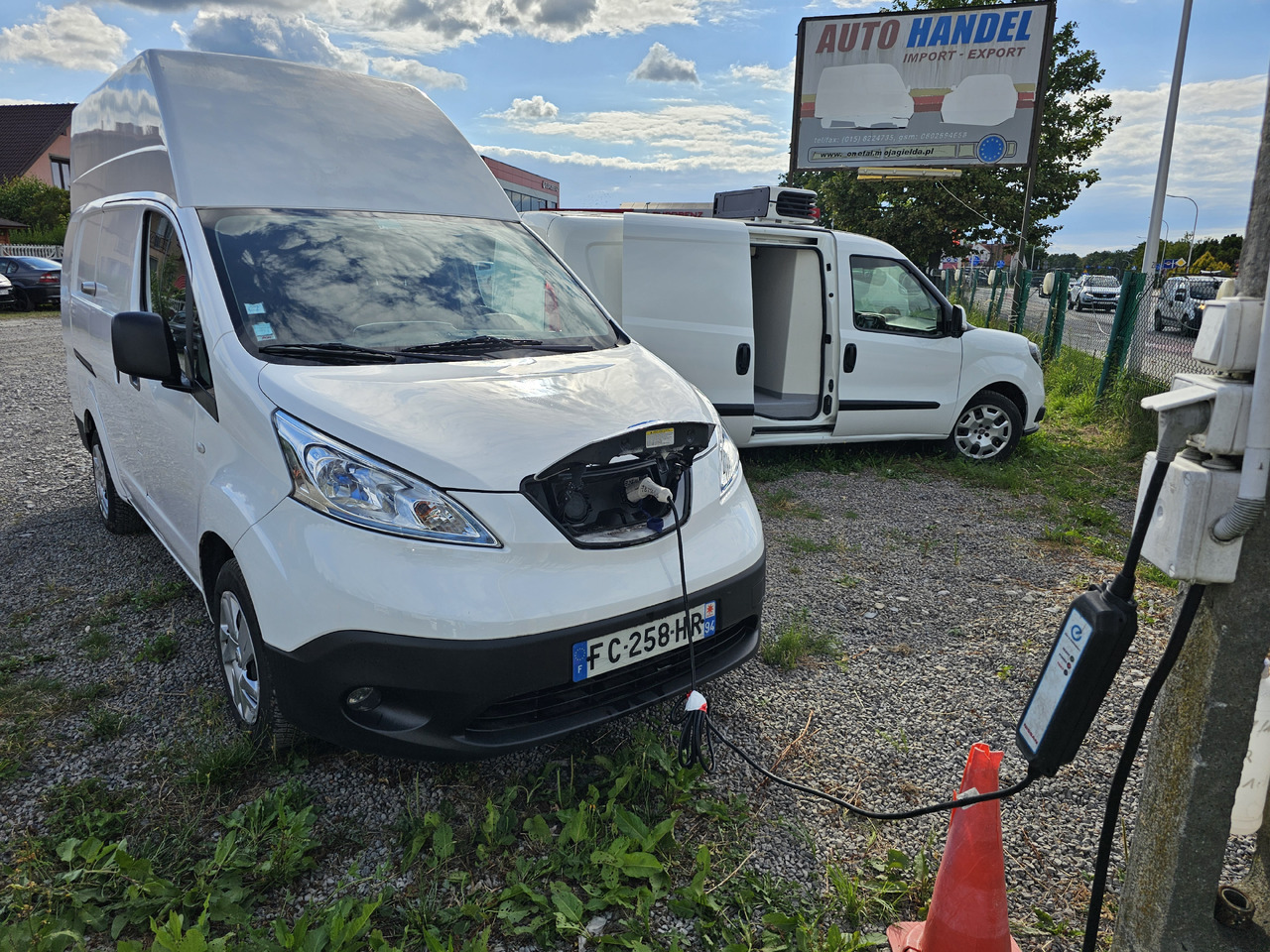 NISSAN E-NV200  ELEKTRYCZNY 40 KV 250 km klima kamera [ Copy ] [ Copy ] līzingu NISSAN E-NV200  ELEKTRYCZNY 40 KV 250 km klima kamera [ Copy ] [ Copy ]: foto 12