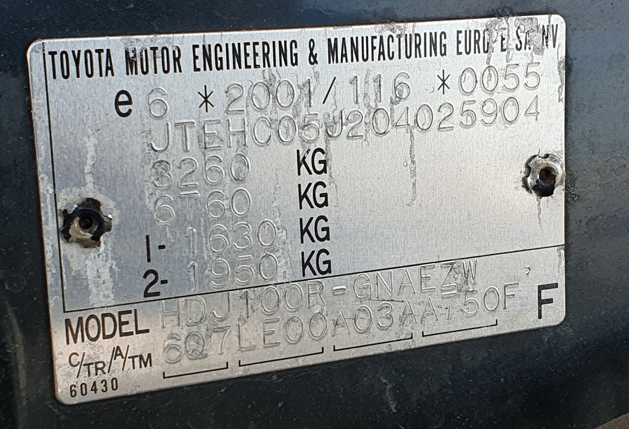 Vieglā automašīna Toyota LAND CRUISER 100 4,2 TD KLIMA 7 OSOB: foto 15