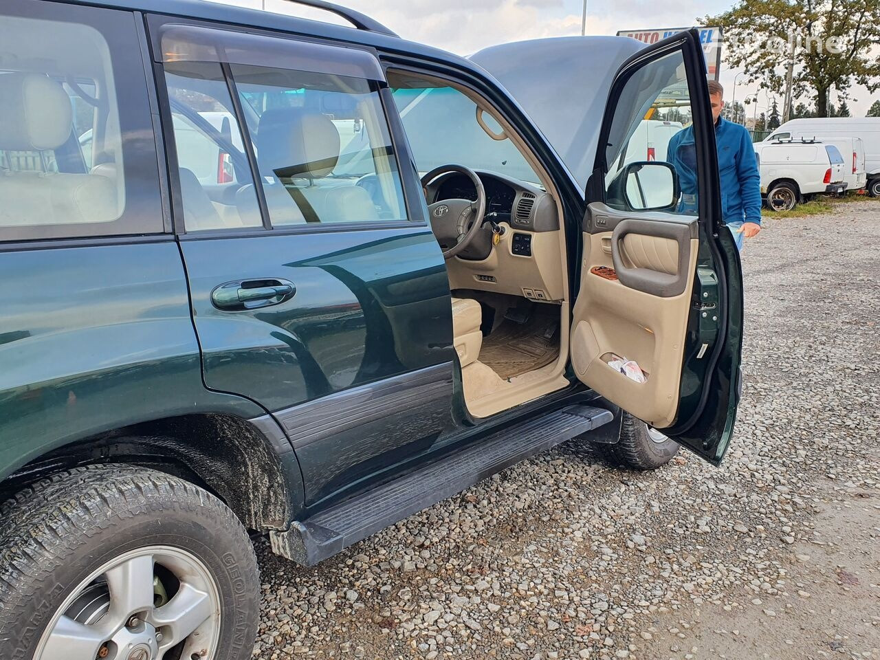 Toyota LAND CRUISER 100 4,2 TD KLIMA 7 OSOB - Vieglā automašīna: foto 4 Toyota LAND CRUISER 100 4,2 TD KLIMA 7 OSOB - Vieglā automašīna: foto 4