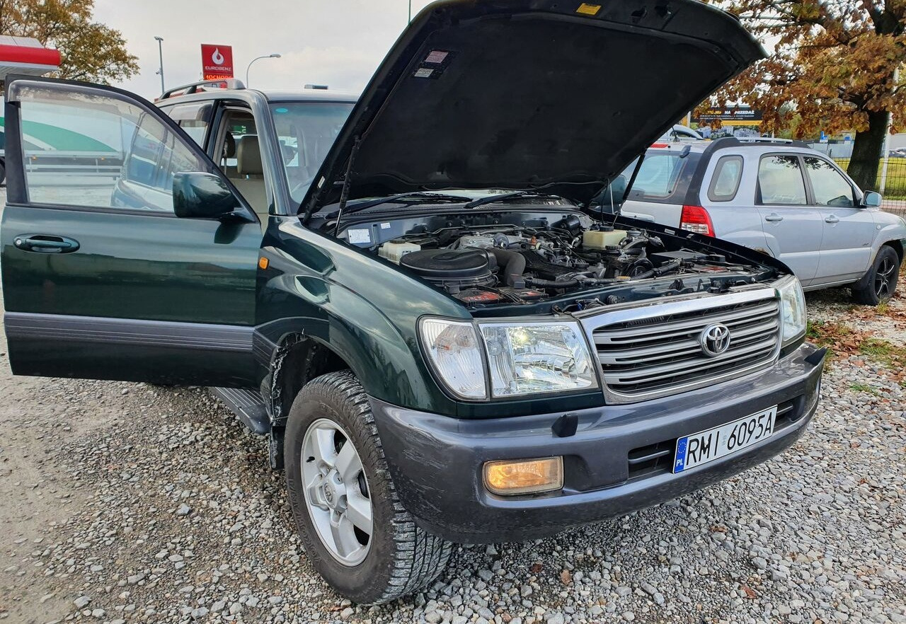 Vieglā automašīna Toyota LAND CRUISER 100 4,2 TD KLIMA 7 OSOB: foto 22