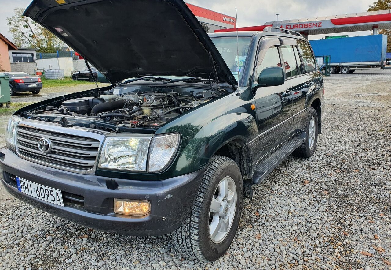 Vieglā automašīna Toyota LAND CRUISER 100 4,2 TD KLIMA 7 OSOB: foto 23