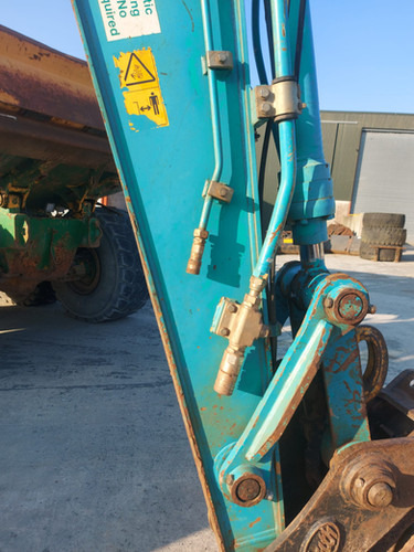 2017 Kobelco SK140SR LC-5 - Ekskavators: foto 4 2017 Kobelco SK140SR LC-5 - Ekskavators: foto 4