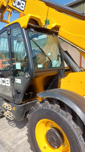 2020 JCB 540-140 - Teleskopiskais iekrāvējs: foto 3 2020 JCB 540-140 - Teleskopiskais iekrāvējs: foto 3