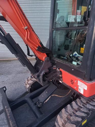 Ekskavators 2024 Hitachi ZXZX33-6CLR: foto 8 Ekskavators 2024 Hitachi ZXZX33-6CLR: foto 8