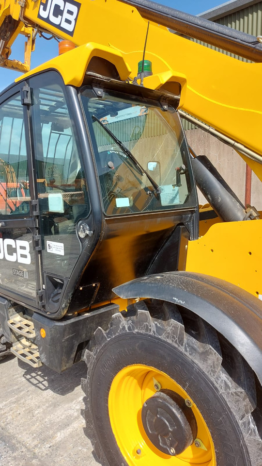 JCB 540-140 - Teleskopiskais iekrāvējs: foto 5 JCB 540-140 - Teleskopiskais iekrāvējs: foto 5