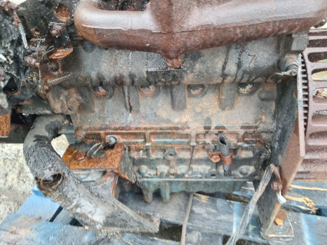 Bobcat 645 Complete Engine For Parts 1732cc - Dzinējs: foto 3 Bobcat 645 Complete Engine For Parts 1732cc - Dzinējs: foto 3