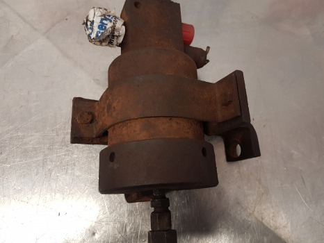 Case 5120, 5140, 5130, 1056xl, 956xl Pressure Regulating Valve 1328737c91 - Hidraulika: foto 4 Case 5120, 5140, 5130, 1056xl, 956xl Pressure Regulating Valve 1328737c91 - Hidraulika: foto 4
