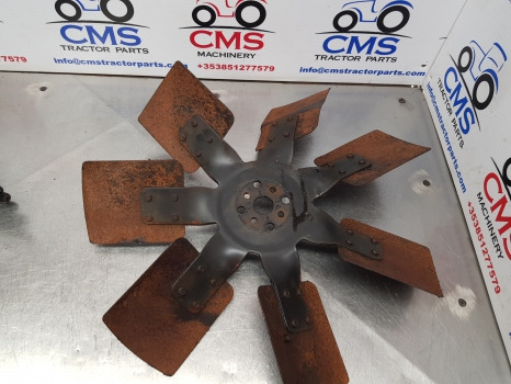 Case 5140, 5120, 5130, 5150, Engine Cooling Fan A173545 - Ventilators: foto 4 Case 5140, 5120, 5130, 5150, Engine Cooling Fan A173545 - Ventilators: foto 4