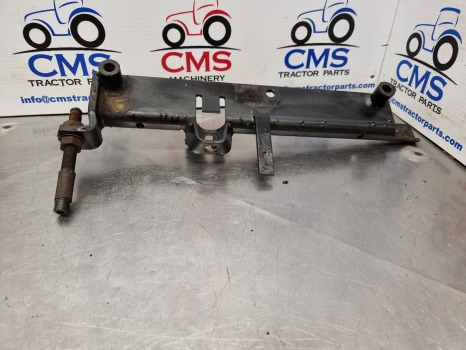 Case 5140, 5120, 5240 Pto Control Support 120653a1 - Transmisija: foto 2 Case 5140, 5120, 5240 Pto Control Support 120653a1 - Transmisija: foto 2
