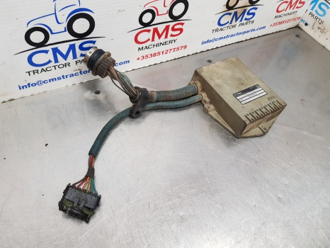 Case 5140, 5140, 5230, 5250 Transmission Control Ecu 51641929, 1987585c1, - Elektroniskais vadības bloks (ECU): foto 4 Case 5140, 5140, 5230, 5250 Transmission Control Ecu 51641929, 1987585c1, - Elektroniskais vadības bloks (ECU): foto 4