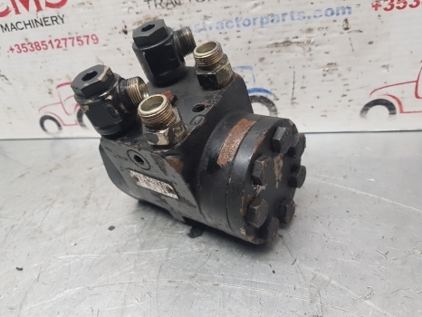 Case 956, 1056 Xl Zf Steering Orbital Unit 8492955172, 1328132c92 - Stūres iekārta - Traktors: foto 3 Case 956, 1056 Xl Zf Steering Orbital Unit 8492955172, 1328132c92 - Stūres iekārta - Traktors: foto 3