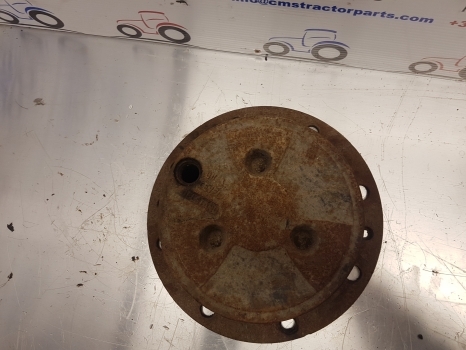 Case Hub Cover 4472452036 Zf Apl 330 81437c1 - Rumba - Traktors: foto 3 Case Hub Cover 4472452036 Zf Apl 330 81437c1 - Rumba - Traktors: foto 3