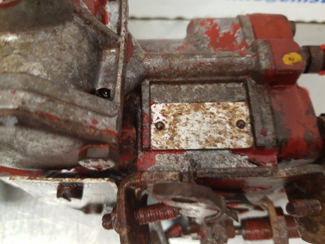 Case International 584, 585, 385, Fuel Injection Pump 3218604r91, 0460314036 - Inžektors: foto 2 Case International 584, 585, 385, Fuel Injection Pump 3218604r91, 0460314036 - Inžektors: foto 2