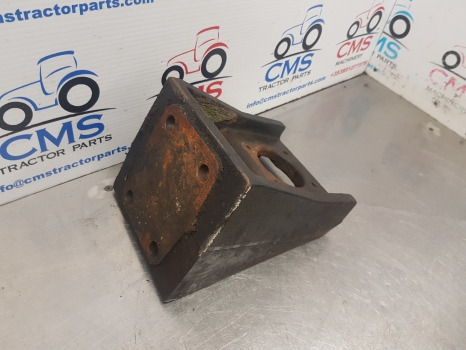 Case Maxxum 5120, 5140, 5130, 5240 Cab Front Support 1530867c1, 120205a2 - Kabīnes piekare: foto 3 Case Maxxum 5120, 5140, 5130, 5240 Cab Front Support 1530867c1, 120205a2 - Kabīnes piekare: foto 3