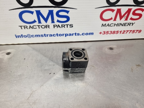 Case Mxu100, New Holland T6000, Tsa, Transmission Flange 5192922 - Pārnesumkārba: foto 3 Case Mxu100, New Holland T6000, Tsa, Transmission Flange 5192922 - Pārnesumkārba: foto 3