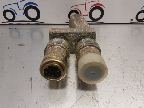 Case New Holland Tm And Mxm Hydraulic Valve Coupling 5191811 ,87381984 , 5190882 - Hidrauliskais vārsts - Traktors: foto 3 Case New Holland Tm And Mxm Hydraulic Valve Coupling 5191811 ,87381984 , 5190882 - Hidrauliskais vārsts - Traktors: foto 3