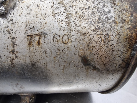 Claas Ares 656, 696, 616, 826, 600, 800 Series Exhaust Box Silencer 7700042338 - Izplūdes sistēma: foto 4 Claas Ares 656, 696, 616, 826, 600, 800 Series Exhaust Box Silencer 7700042338 - Izplūdes sistēma: foto 4