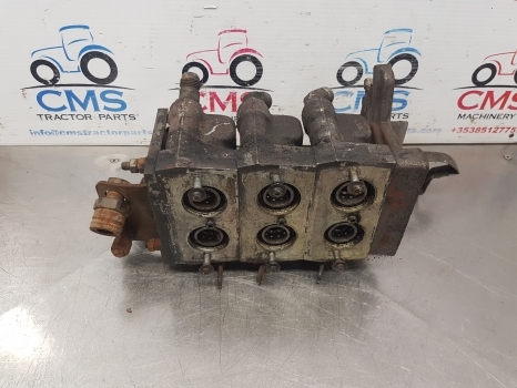 Claas Ares 836, 715,atles, Axion Series Spool Valve Assy 6005028082, 6005027572 - Hidrauliskais vārsts - Traktors: foto 4 Claas Ares 836, 715,atles, Axion Series Spool Valve Assy 6005028082, 6005027572 - Hidrauliskais vārsts - Traktors: foto 4
