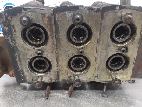 Claas Ares 836, 715,atles, Axion Series Spool Valve Assy 6005028082, 6005027572 - Hidrauliskais vārsts - Traktors: foto 5 Claas Ares 836, 715,atles, Axion Series Spool Valve Assy 6005028082, 6005027572 - Hidrauliskais vārsts - Traktors: foto 5