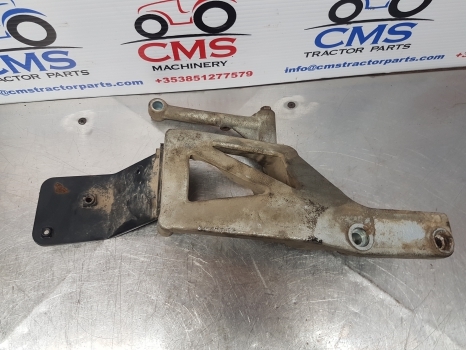 Claas Arion 530, 500, Cmatic,hexashift Alternator Support 0022356030, 0021608072 - Ģenerators - Traktors: foto 2 Claas Arion 530, 500, Cmatic,hexashift Alternator Support 0022356030, 0021608072 - Ģenerators - Traktors: foto 2