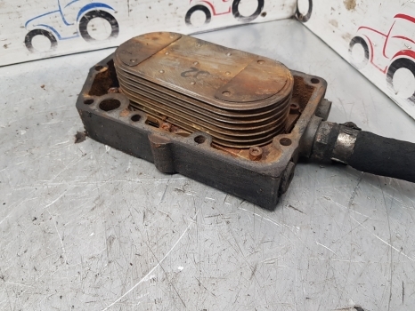 Claas Arion 600 Series 640 Engine Oil Cooler 0011613210, 0011350580 - Eļļas dzesētājs - Traktors: foto 4 Claas Arion 600 Series 640 Engine Oil Cooler 0011613210, 0011350580 - Eļļas dzesētājs - Traktors: foto 4