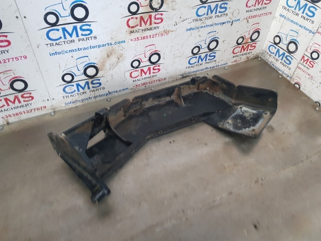 Claas Arion A34, A35 Series 530 Exhaust Pipe Support 0021585065 - Izplūdes sistēma: foto 2 Claas Arion A34, A35 Series 530 Exhaust Pipe Support 0021585065 - Izplūdes sistēma: foto 2