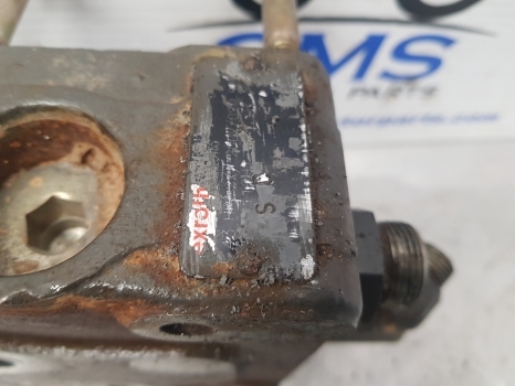 Claas Axion 800 Ares Arion 640 Hydraulic Priority Valve 0011330290, 0011330291 - Hidrauliskais vārsts - Traktors: foto 2 Claas Axion 800 Ares Arion 640 Hydraulic Priority Valve 0011330290, 0011330291 - Hidrauliskais vārsts - Traktors: foto 2