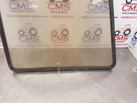 David Brown Case 1390, 1490, 1294, 1394 Cab Window Glass Left K303705 - Logs un rezerves daļas - Traktors: foto 3 David Brown Case 1390, 1490, 1294, 1394 Cab Window Glass Left K303705 - Logs un rezerves daļas - Traktors: foto 3