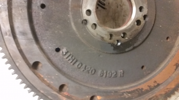 Deutz Agrotron 6.15 Engine Flywheel And Ring Gear 04801814 - Spararats - Traktors: foto 2 Deutz Agrotron 6.15 Engine Flywheel And Ring Gear 04801814 - Spararats - Traktors: foto 2