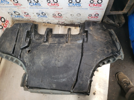 Deutz Agrotron M, New, Profiline Series M620 Cab Floor Mat 0.012.6504.2/10 - Kabīne un interjers: foto 5 Deutz Agrotron M, New, Profiline Series M620 Cab Floor Mat 0.012.6504.2/10 - Kabīne un interjers: foto 5