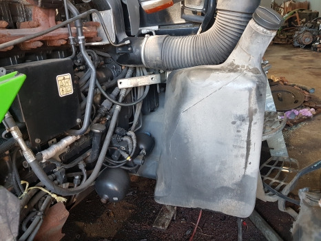 Deutz Agrotron M620 Fuel Tank 0.018.5344.3/10, 04438227/20 - Degvielas tvertne: foto 2 Deutz Agrotron M620 Fuel Tank 0.018.5344.3/10, 04438227/20 - Degvielas tvertne: foto 2