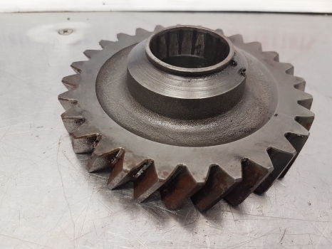 Deutz D7807c, 06, 07, Dx 3.90, D 6806 Transmission Gear Z 28 04313566 - Kardānvārpsta - Traktors: foto 2 Deutz D7807c, 06, 07, Dx 3.90, D 6806 Transmission Gear Z 28 04313566 - Kardānvārpsta - Traktors: foto 2