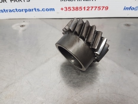 Deutz D7807c, 06, 07, Dx 3.90, Dx3.70, D6806 Transmission Gear Z 19 04306932 - Kardānvārpsta - Traktors: foto 3 Deutz D7807c, 06, 07, Dx 3.90, Dx3.70, D6806 Transmission Gear Z 19 04306932 - Kardānvārpsta - Traktors: foto 3