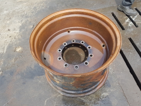Fendt 724 S4 Massey Ferguson Front Wheel Rim W18x28 H718701024018 - Riteņa disks - Traktors: foto 2 Fendt 724 S4 Massey Ferguson Front Wheel Rim W18x28 H718701024018 - Riteņa disks - Traktors: foto 2