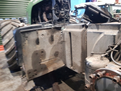 Fendt 928 Fuel Tank Main H931202060100 - Degvielas tvertne: foto 3 Fendt 928 Fuel Tank Main H931202060100 - Degvielas tvertne: foto 3