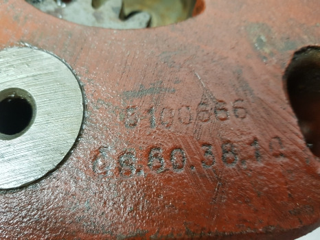 Fiat 110-90, 100-90, 110-90dt, 100-90dt Axle Carrier Assy 5100666, 5100649 - Asis un rezerves daļas - Traktors: foto 4 Fiat 110-90, 100-90, 110-90dt, 100-90dt Axle Carrier Assy 5100666, 5100649 - Asis un rezerves daļas - Traktors: foto 4