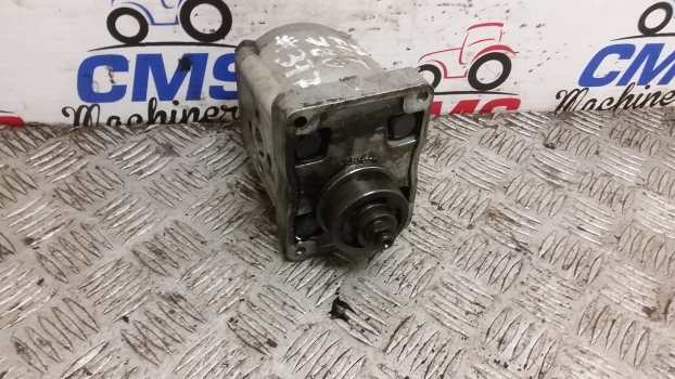 Fiat 780 Hydraulic Pump. Please Check By Photos. - Hidrauliskais sūknis - Traktors: foto 2 Fiat 780 Hydraulic Pump. Please Check By Photos. - Hidrauliskais sūknis - Traktors: foto 2