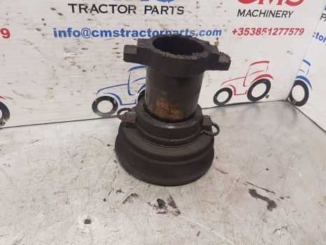 Fiat 90-90, 100-90, 110-90, Dt Clutch Bearing Carrier 5104881 - Sajūgs un rezerves daļas - Traktors: foto 1 Fiat 90-90, 100-90, 110-90, Dt Clutch Bearing Carrier 5104881 - Sajūgs un rezerves daļas - Traktors: foto 1