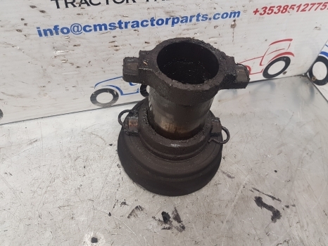 Fiat 90-90, 100-90, 110-90, Dt Clutch Bearing Carrier 5104881 - Sajūgs un rezerves daļas - Traktors: foto 2 Fiat 90-90, 100-90, 110-90, Dt Clutch Bearing Carrier 5104881 - Sajūgs un rezerves daļas - Traktors: foto 2