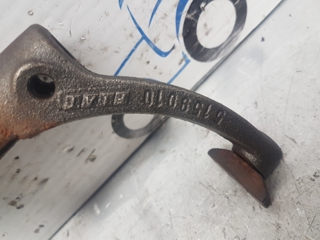 Fiat F Series F115, F120, F130, F140 Clutch Control Fork Assembly 5159010 - Sajūgs un rezerves daļas - Traktors: foto 2 Fiat F Series F115, F120, F130, F140 Clutch Control Fork Assembly 5159010 - Sajūgs un rezerves daļas - Traktors: foto 2