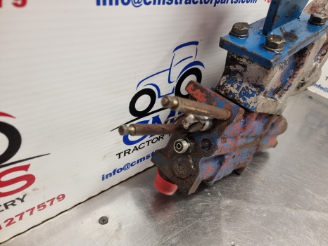Ford 10, 30, 40, Ts10 Tw Series, Single Hydraulic Spool Valve Assy 81864873 - Hidraulika: foto 3 Ford 10, 30, 40, Ts10 Tw Series, Single Hydraulic Spool Valve Assy 81864873 - Hidraulika: foto 3
