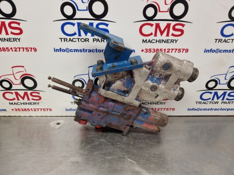 Ford 10, 30, 40, Ts10 Tw Series, Single Hydraulic Spool Valve Assy 81864873 - Hidraulika: foto 1 Ford 10, 30, 40, Ts10 Tw Series, Single Hydraulic Spool Valve Assy 81864873 - Hidraulika: foto 1