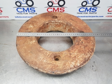 Ford 10, 600, 5000 Series, 5600, 6600 Wheel Weight 33kg 81802263, C5nn1n000a - Pretsvars: foto 5 Ford 10, 600, 5000 Series, 5600, 6600 Wheel Weight 33kg 81802263, C5nn1n000a - Pretsvars: foto 5