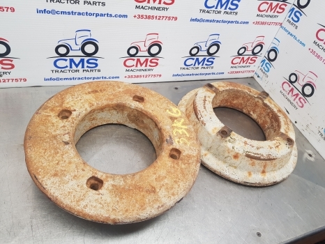 Ford 10, 600, 5000 Series, 5600, Wheel Weight 33kg, Pair 81802263, C5nn1n000a - Pretsvars: foto 2 Ford 10, 600, 5000 Series, 5600, Wheel Weight 33kg, Pair 81802263, C5nn1n000a - Pretsvars: foto 2