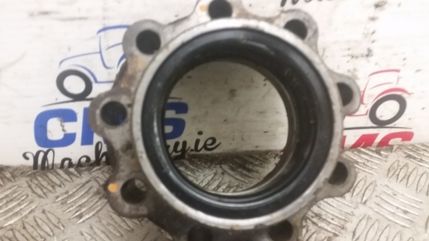 Ford 231, 233, 333, 335, 531, 3600 Rear Axle Retainer C7nn4124a - Aizmugurējā ass - Traktors: foto 5 Ford 231, 233, 333, 335, 531, 3600 Rear Axle Retainer C7nn4124a - Aizmugurējā ass - Traktors: foto 5