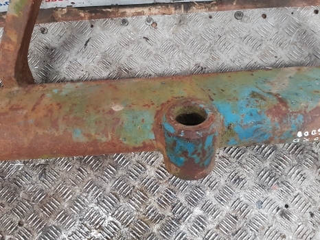 Ford 5000, 3600, 4600, 5200, 7200 Axle Beam Front Centre C5nn3a041y - Priekšējā ass - Lauksaimniecības tehnika: foto 4 Ford 5000, 3600, 4600, 5200, 7200 Axle Beam Front Centre C5nn3a041y - Priekšējā ass - Lauksaimniecības tehnika: foto 4